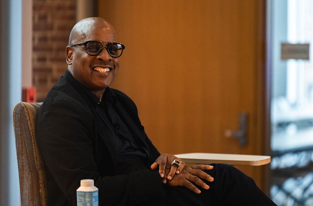 Glenn Ligon ’82, Hon. ’12 Talks Career, Work at Pruzan Art Center